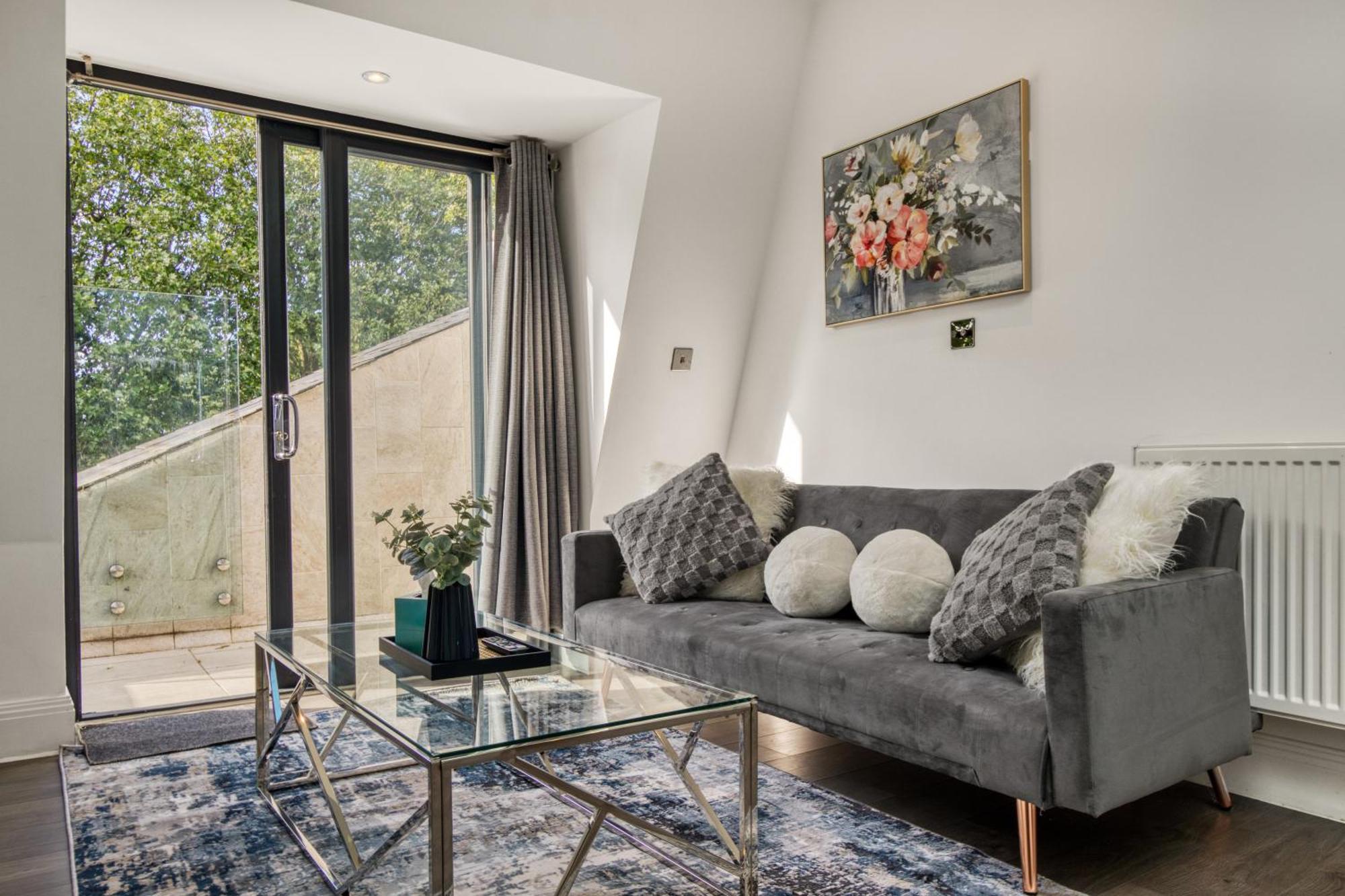 Apartamento Bright & Glamorous 1br 1ba Private Balcony Londres